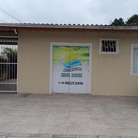 Residencial Erva Doce - 400M Da Praia De Canasvieiras Флорианополис Экстерьер фото